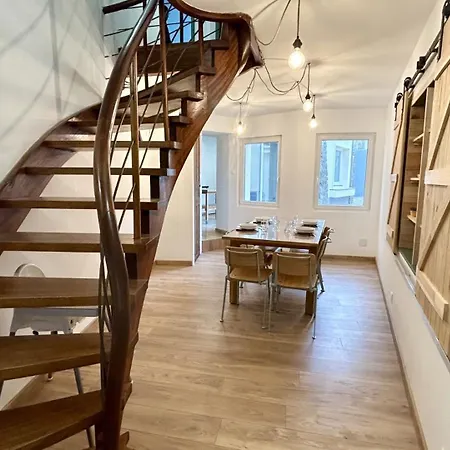 La Maison De La לה קרוטואה