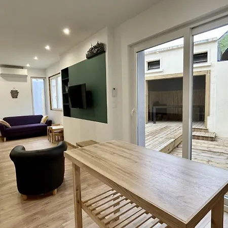La Maison De La